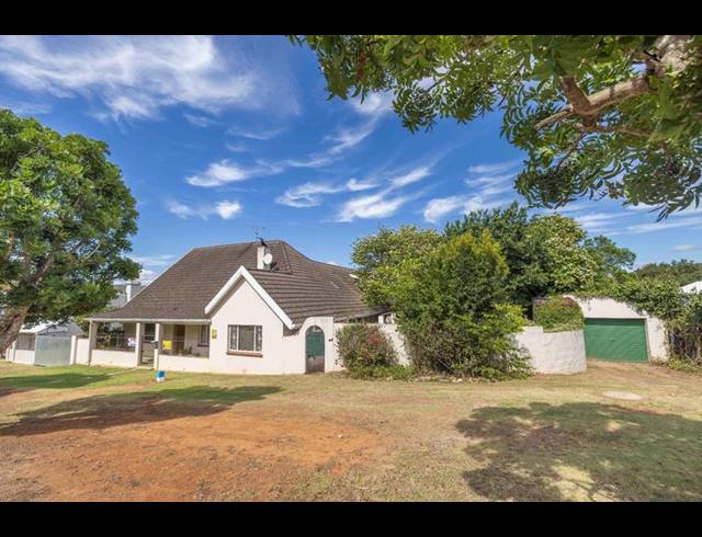 3 BEDROOM HOUSE FOR SALE IN KINGSWOOD